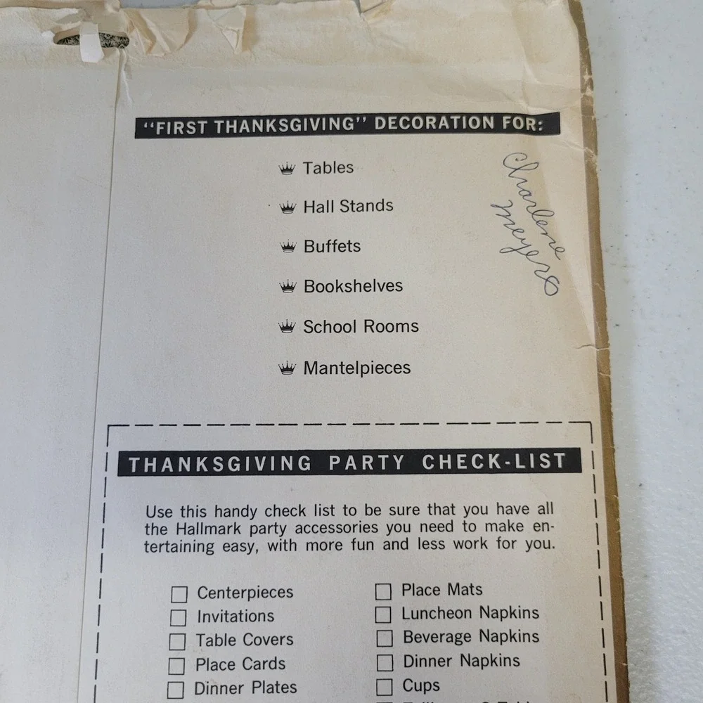 Hallmark Pop-up‎ Thanksgiving Vintage Paper First Dinner Pilgrim Indian Decor